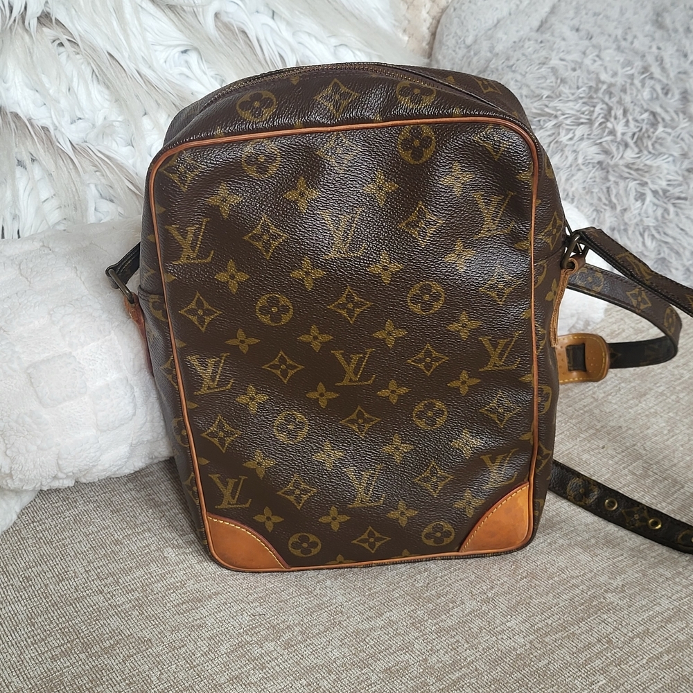 LOUIS VUITTON Shoulder Bag Danube GM Monogram, Authentic!! - Picture 3 of 16